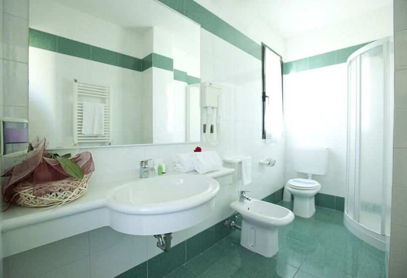 בית מלון כפרי Falcone