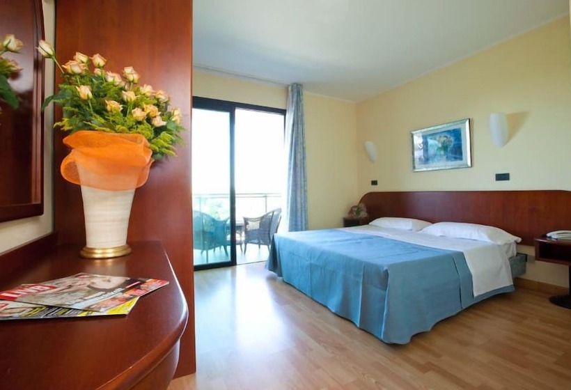 בית מלון כפרי Falcone