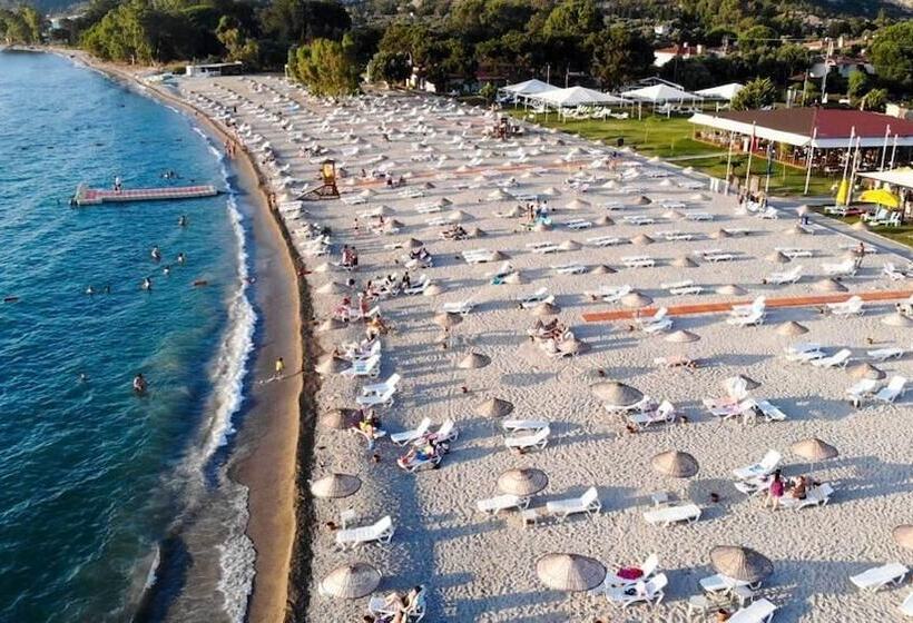 Отель Foga Beach Homes