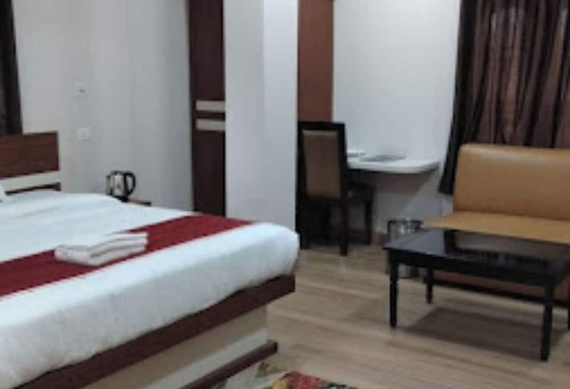 هتل Goroomgo Aashiyana Guwahati