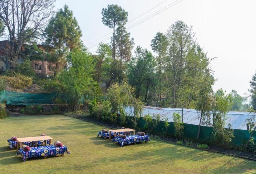 Отель Goroomgo Bloom Homestay Cafe Almora