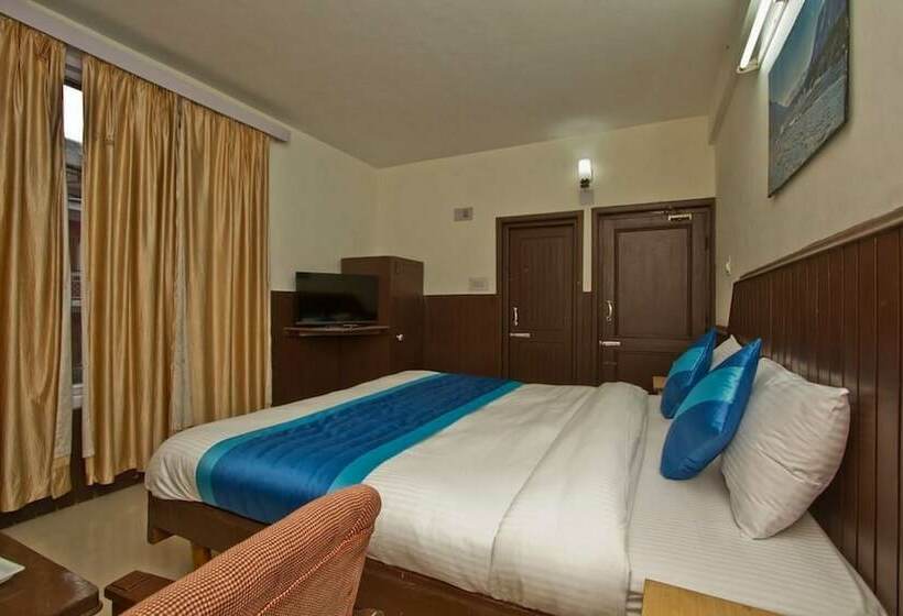 هتل Goroomgo Chandra Cottage Manali