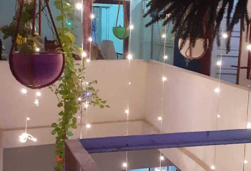 Отель Goroomgo Fish King S Gorakhpur