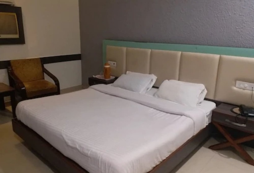 فندق Goroomgo Pal Regency Ambala