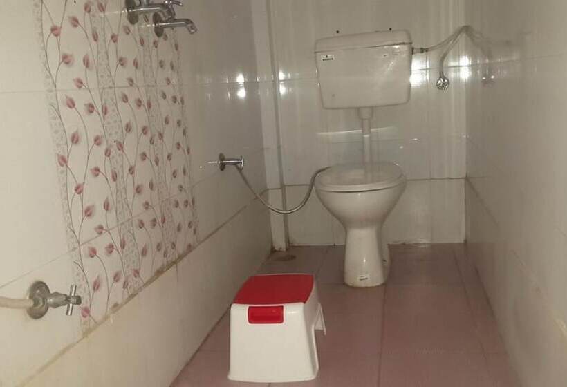 בית מלון כפרי Goroomgo Sangita Paradise Nainital