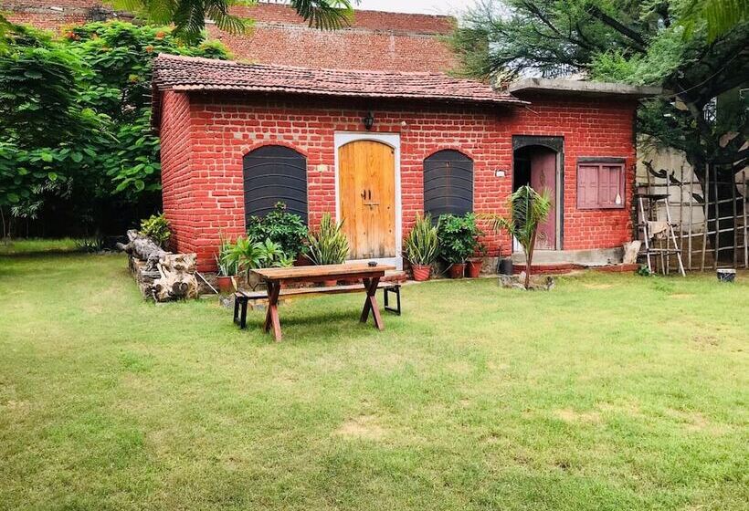 호텔 Goroomgo Shannu S Ranch Inn Ajmer