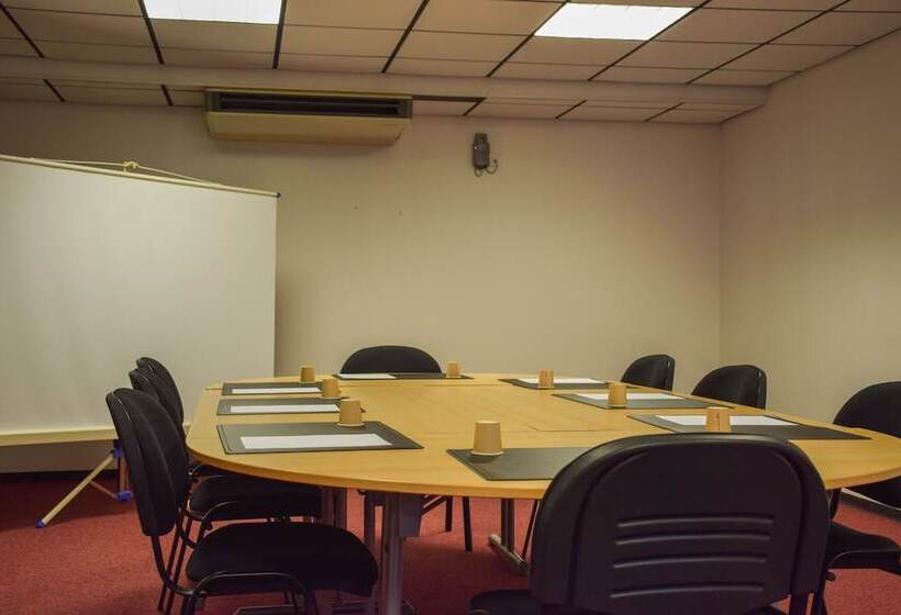 Отель Ibis Budget Millau Viaduc   Ouverture Avril 2022