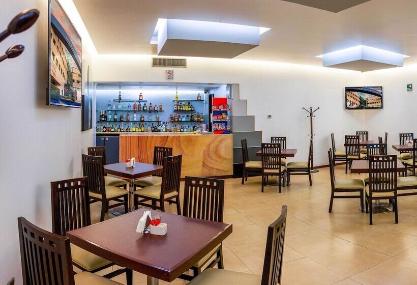 فندق Ibiza Plaza