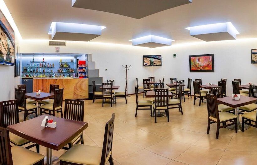 فندق Ibiza Plaza