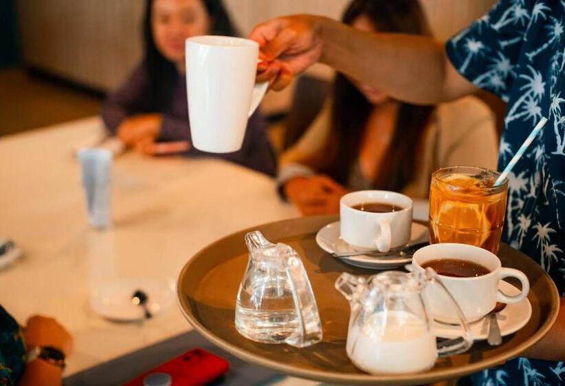 בית מלון כפרי Jpod Capsule