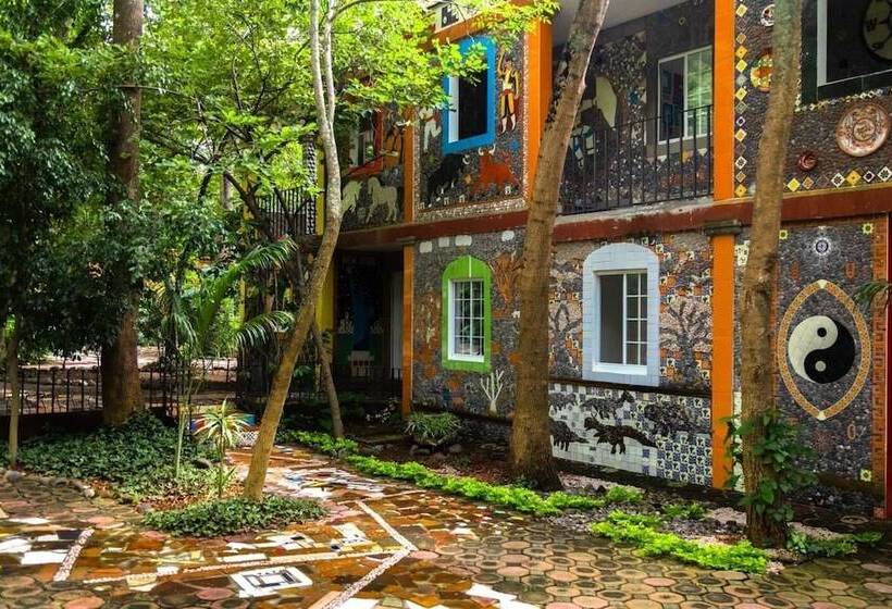 فندق La Casa De Los árboles