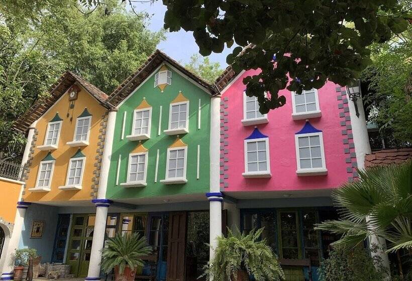 فندق La Casa De Los árboles