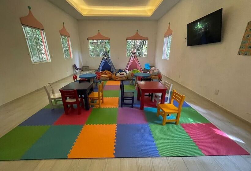 فندق La Casa De Los árboles