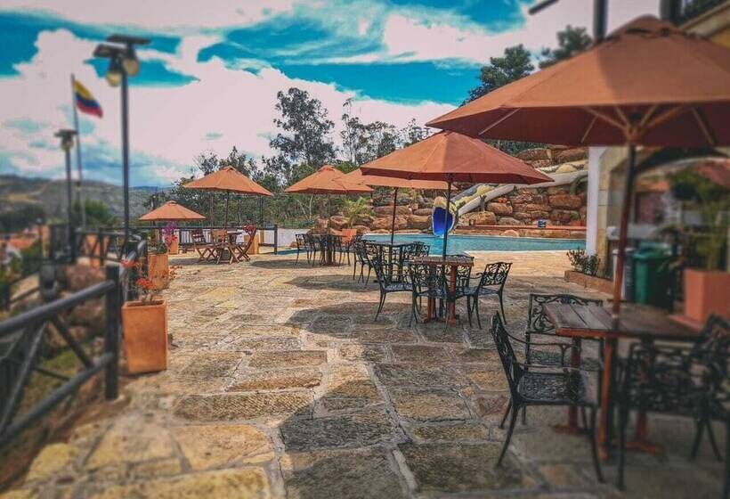 فندق Las Rocas Resort