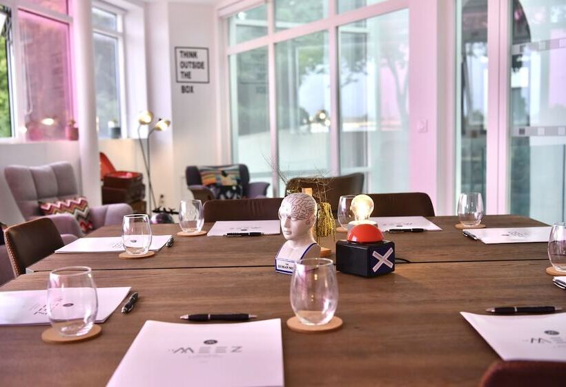 בית מלון כפרי Le Meez