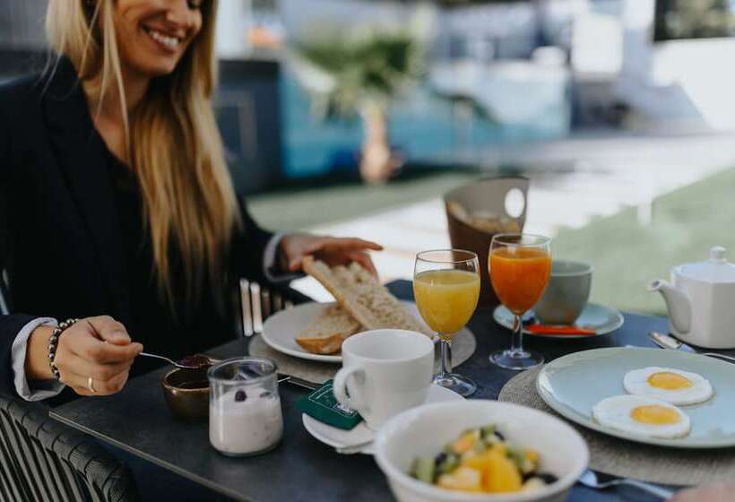 בית מלון כפרי Le Meez