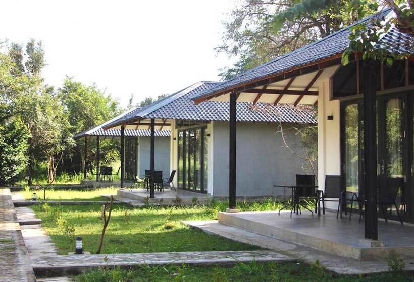 Отель Nivadoo Resort Sigiriya