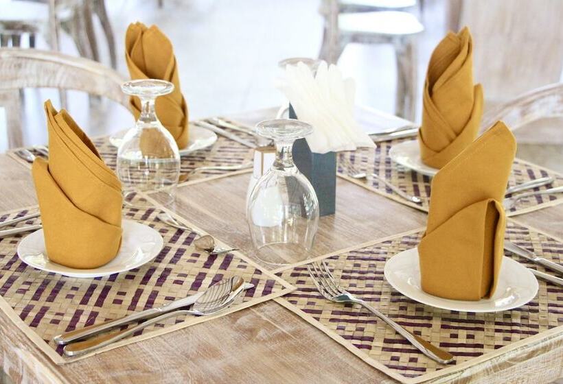 Отель Nivadoo Resort Sigiriya