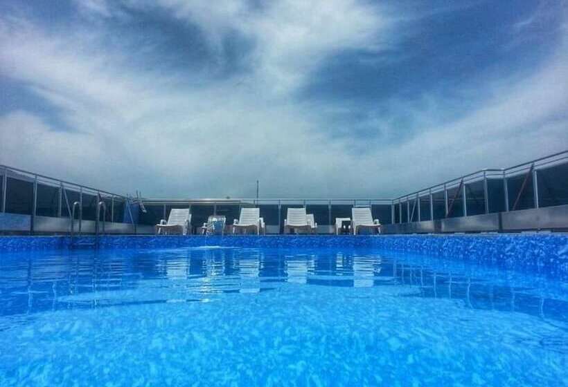 Отель Odin Redi