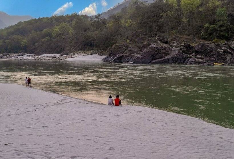 호텔 Oneness Rishikesh By Ganga Kinare  A Luxury Wilderness Resort