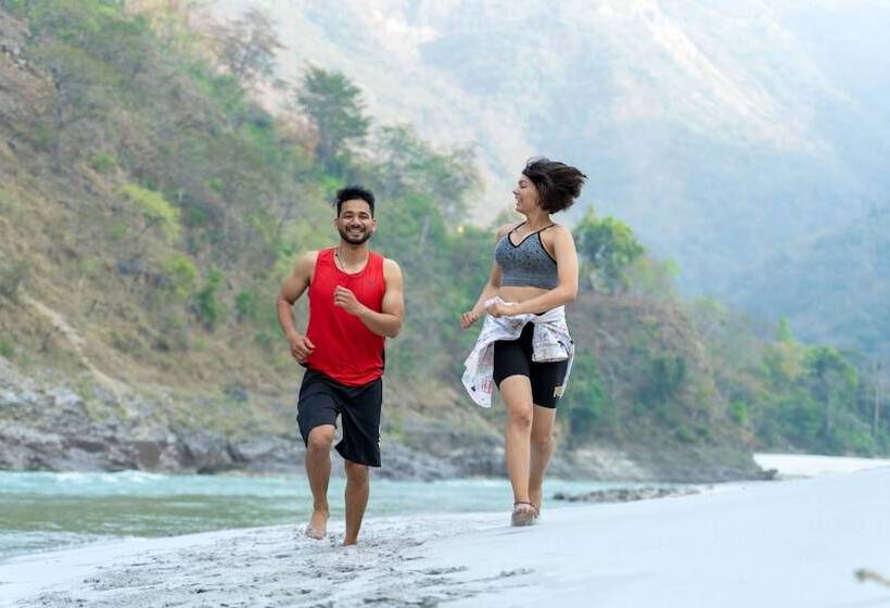 호텔 Oneness Rishikesh By Ganga Kinare  A Luxury Wilderness Resort