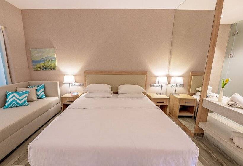 בית מלון כפרי Poseidon Beach Resort