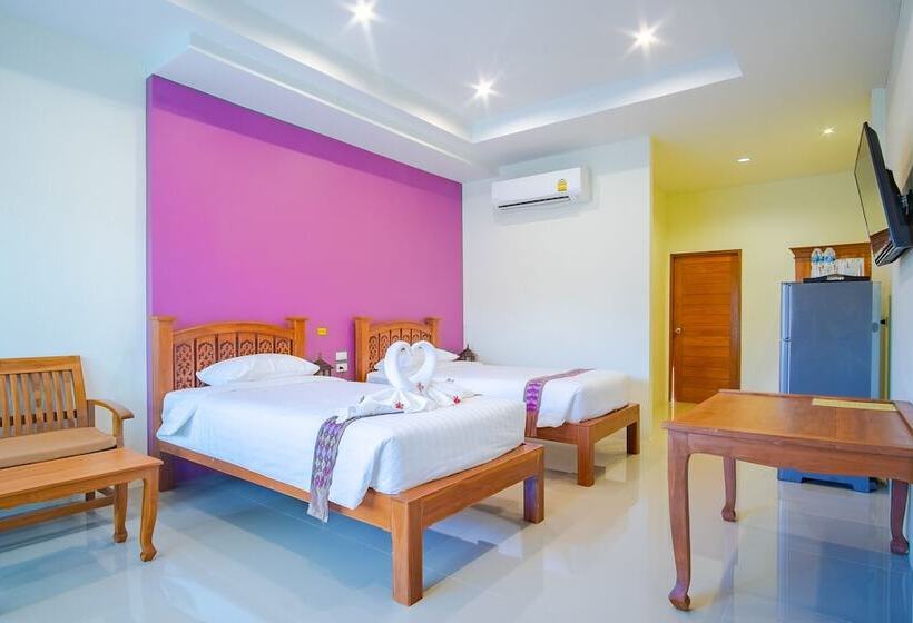 호텔 Prayai Changthai Resort