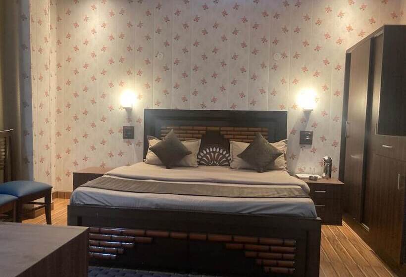 فندق P.vee Resorts