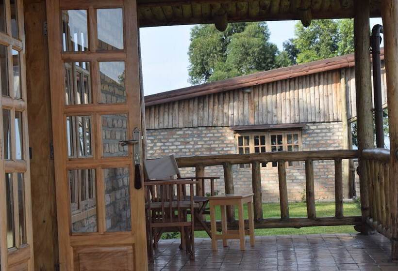 هتل Rift Valley Game Lodge