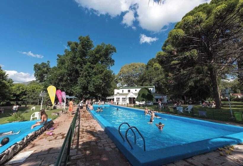 هتل روستایی Casablanca La Granja De Capilla