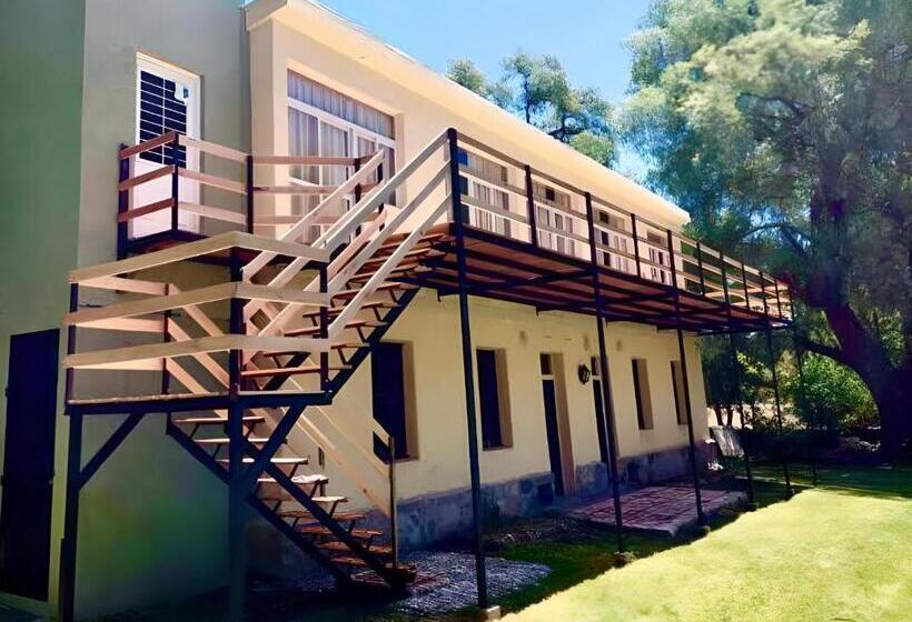 هتل روستایی Casablanca La Granja De Capilla