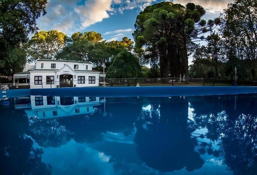 هتل روستایی Casablanca La Granja De Capilla