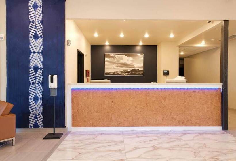 هتل Scenic View Inn & Suites Moab