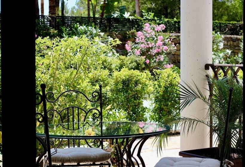 Отель Sierra Blanca Resort Spa