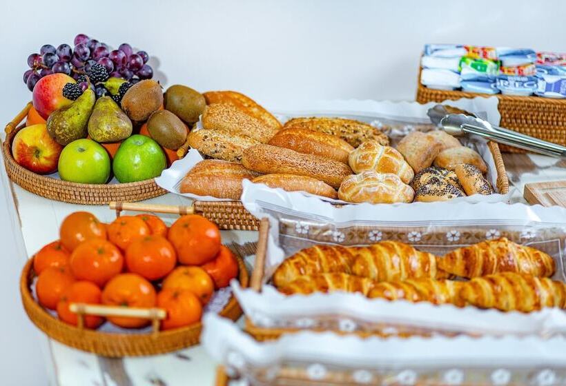 Отель Sierra Blanca Resort Spa