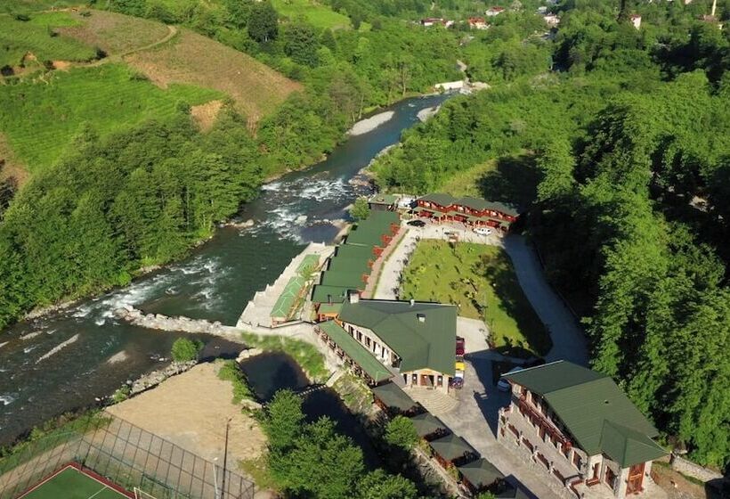 בית מלון כפרי Teona Caglayan Bungalov