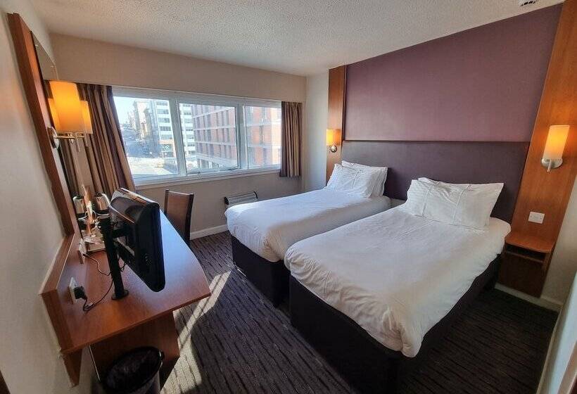 בית מלון כפרי The Clyde