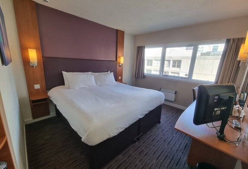 בית מלון כפרי The Clyde