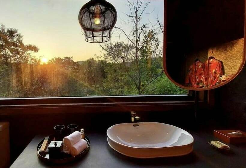 בית מלון כפרי The Postcard Hideaway Netravali Goa