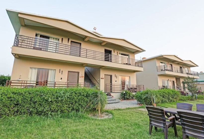 Hotel Treebo Kaira Resort With Pool View, 5 Km From Jim Corbett Jungle Safari