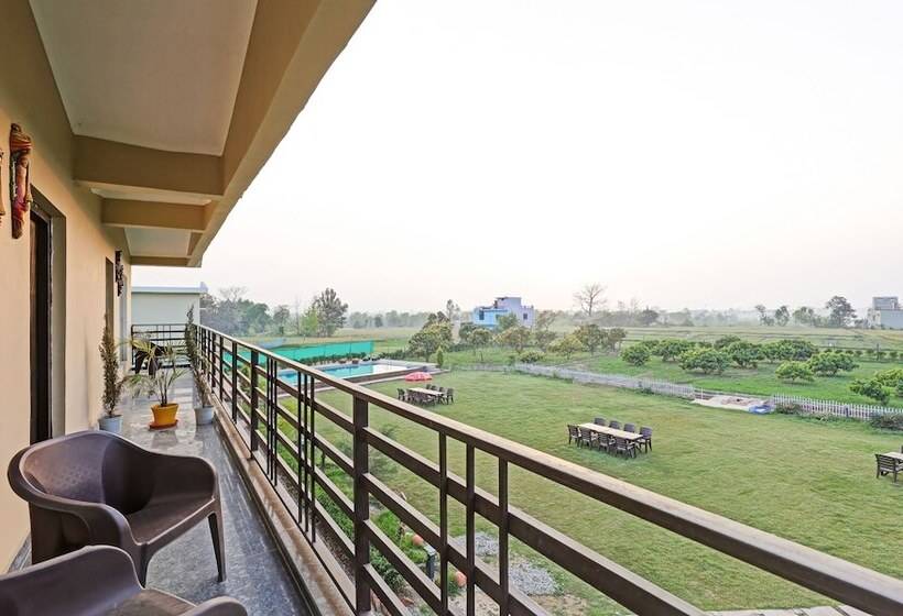 Hotel Treebo Kaira Resort With Pool View, 5 Km From Jim Corbett Jungle Safari