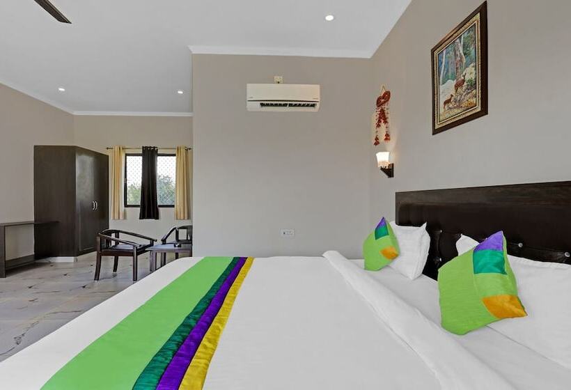 Hotel Treebo Kaira Resort With Pool View, 5 Km From Jim Corbett Jungle Safari