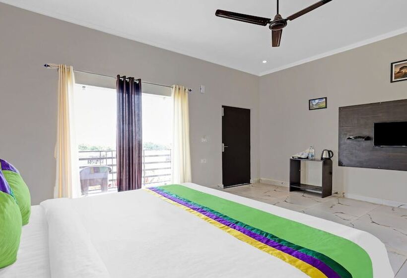 Hotel Treebo Kaira Resort With Pool View, 5 Km From Jim Corbett Jungle Safari