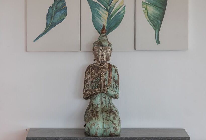 ホテル Villa Daun 3 Canggu By Premier Hospitality Asia