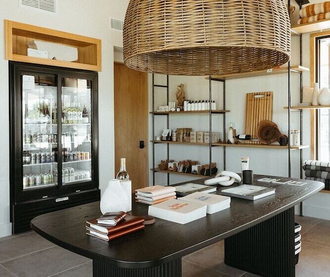 ホテル Walden Retreats Hill Country