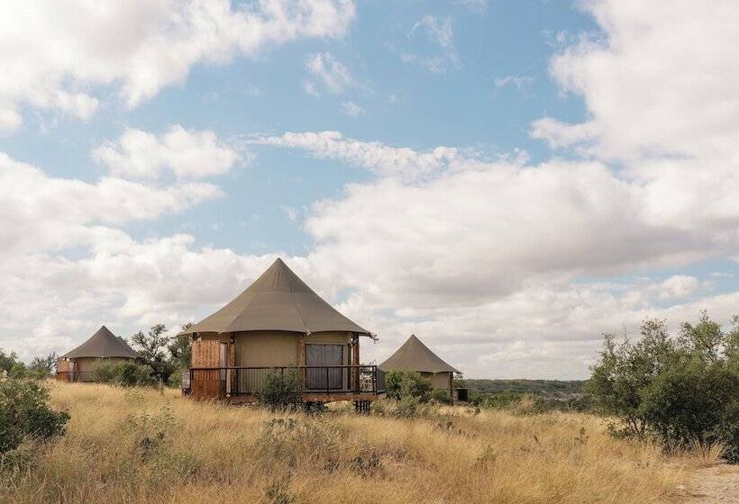 ホテル Walden Retreats Hill Country