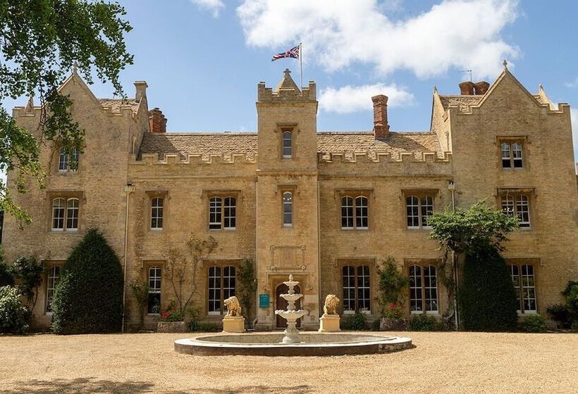 בית מלון כפרי Weston Manor