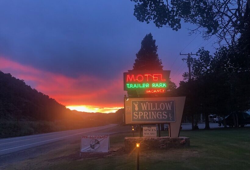 호텔 Willow Springs Resort