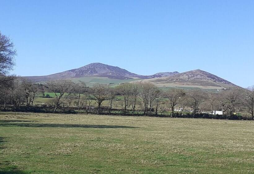 Inviting 3 Bed Cottage Close To Pwllheli