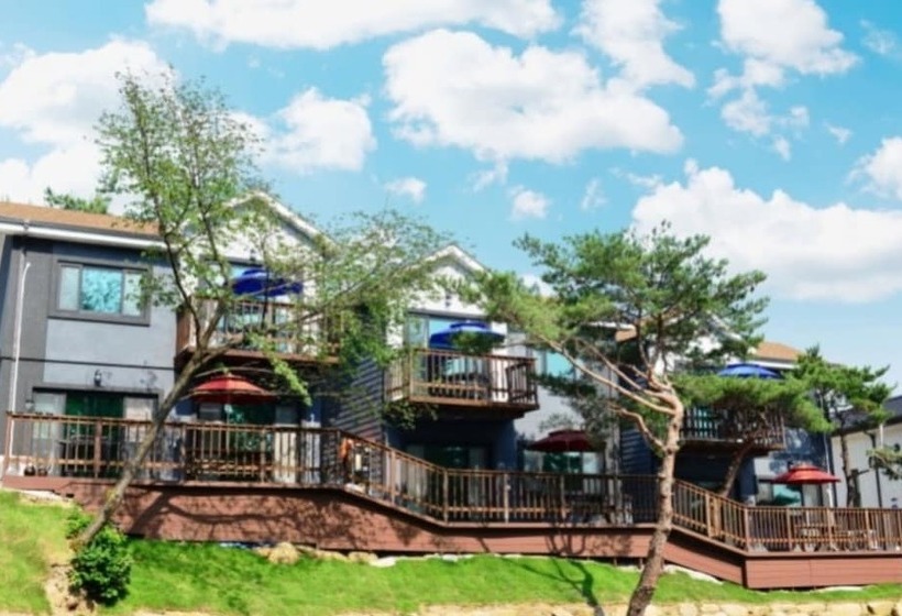 Jecheon The Pine Hill Pension